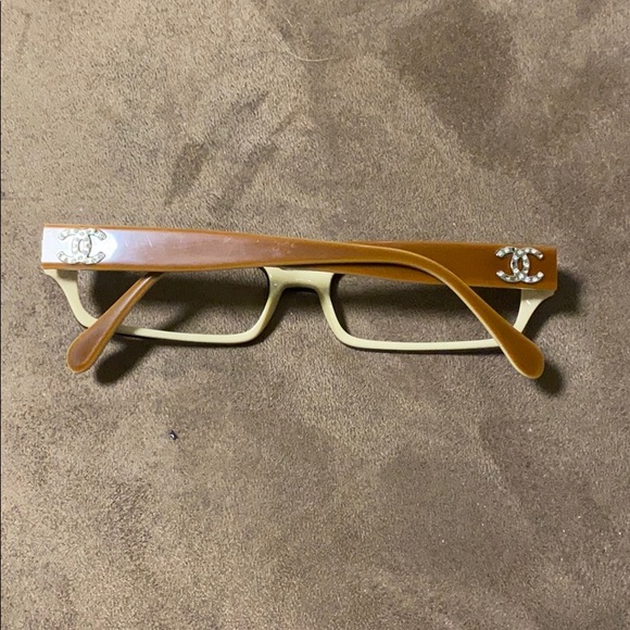 Chanel eyeglass frames - Picture 2 of 2